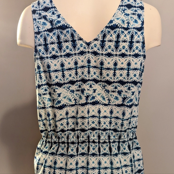 | Banana Republic | Sleeveless Blouse | S - Picture 10 of 10